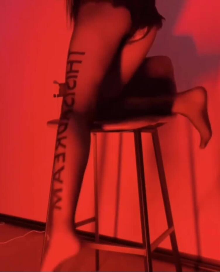 小一熟了 ASMR福利 和小一一起健身2V