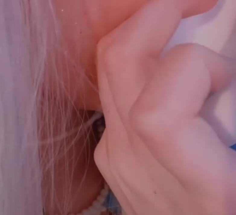 阿郁的小黑猫 会员ASMR福利吸耳天鹅含耳嘬耳3dio